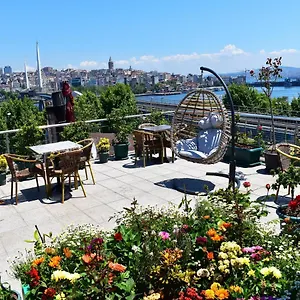 roof-halic-hotel.istanbul-turkeyhotels.com/