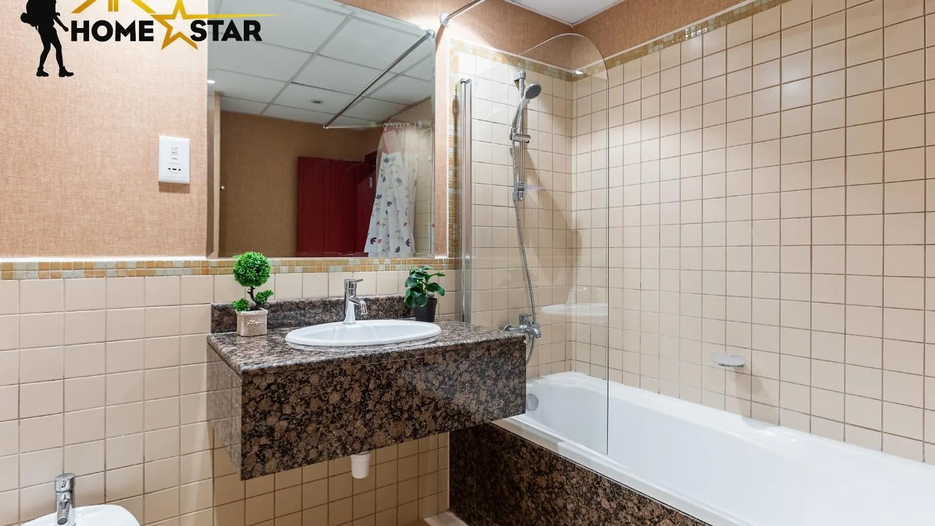 Homestar, Jumeirah Beach Hostel - Jbr - Pool, Beach, Metro Dubaï